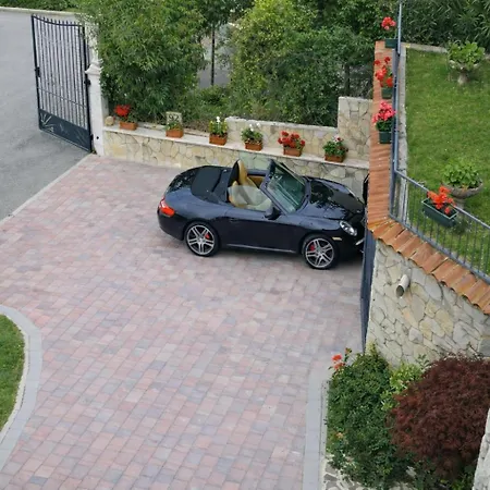 Due Leoni Bed & Breakfast 3*